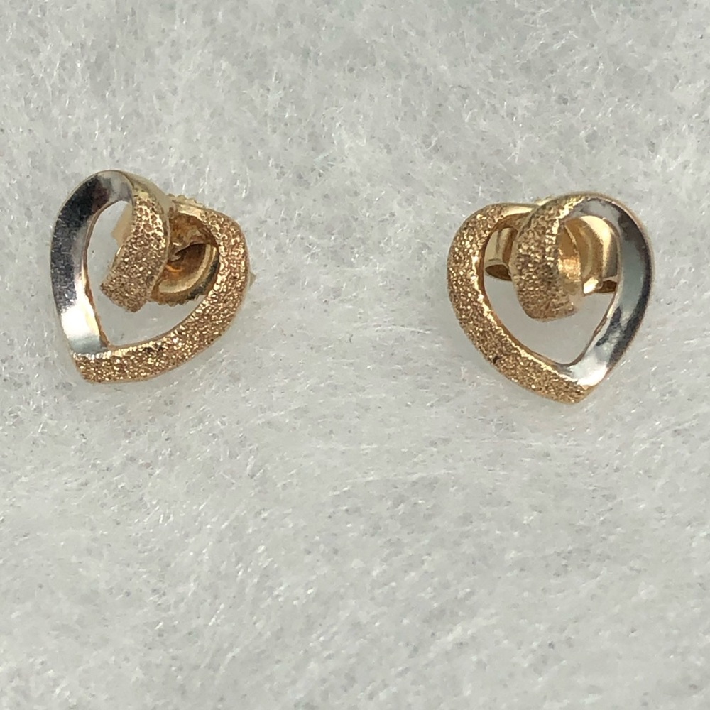 14k Gold Two Tone Heart Stud Earrings 1.74g